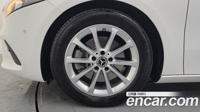 Mercedes-Benz A-Class 2020 — Şəkil 4/20