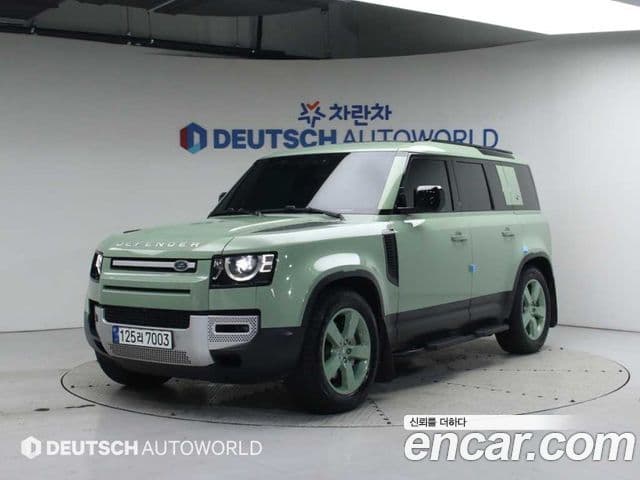 Land Rover Defender 2023 — Photo 10/20