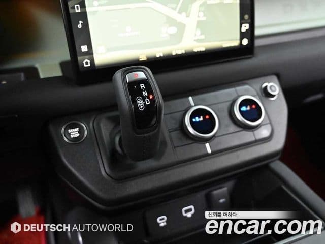 Land Rover Defender 2023 — Photo 3/20