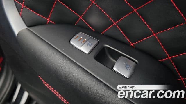 Genesis G70 2020 — ფოტო 19/20