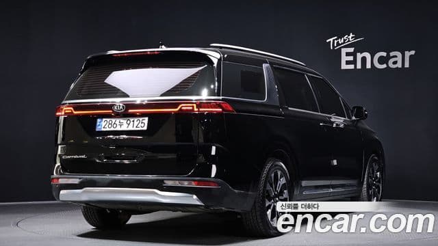Kia Carnival 2020 — Фото 2/20