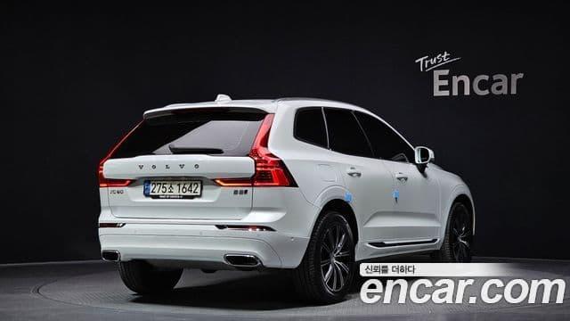 Volvo XC60 2021 — фото 2 из 20