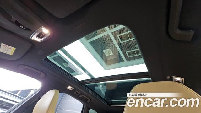 Volvo XC60 2021 — ფოტო 19/20
