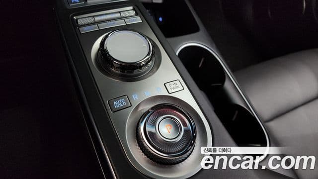 Genesis GV70 2023 — ფოტო 9/20