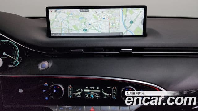 Genesis GV70 2023 — ფოტო 14/20