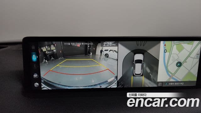 Genesis GV70 2023 — ფოტო 15/20
