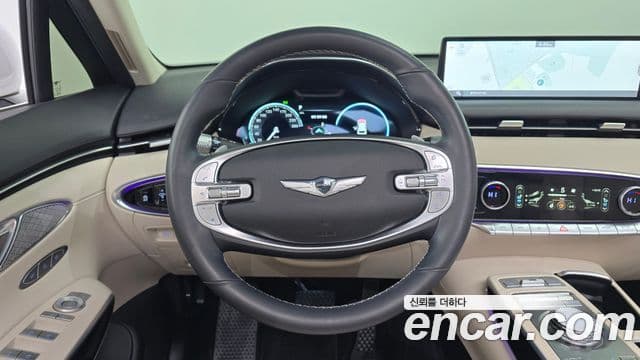 Genesis GV70 2022 — Şəkil 13/20