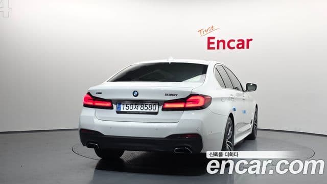 BMW 5 Series 2022 — ფოტო 4/20