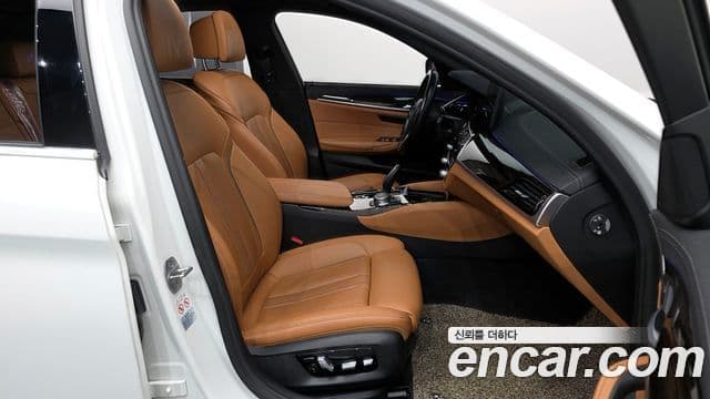 BMW 5 Series 2022 — ფოტო 11/20