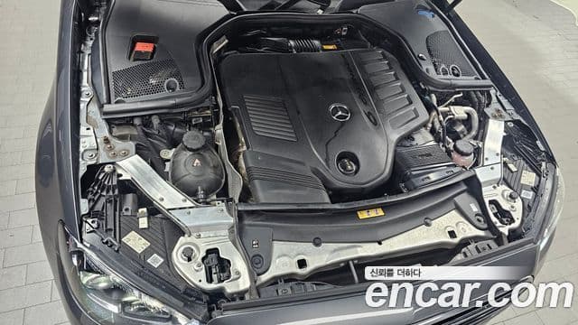 Mercedes-Benz E-Class 2021 — ფოტო 6/20