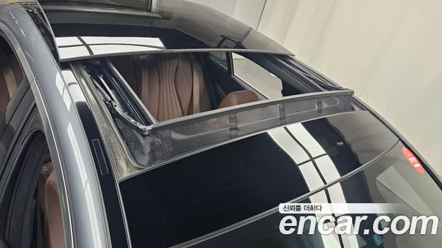 Mercedes-Benz E-Class 2021 — ფოტო 19/20
