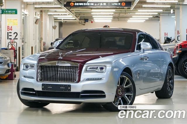 Rolls-Royce Wraith 2019 — ფოტო 2/20
