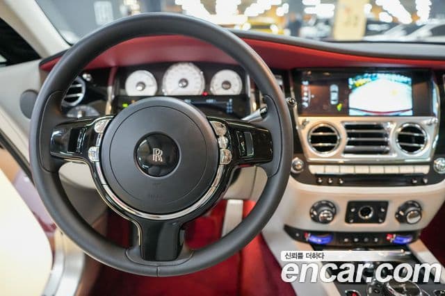 Rolls-Royce Wraith 2019 — ფოტო 18/20