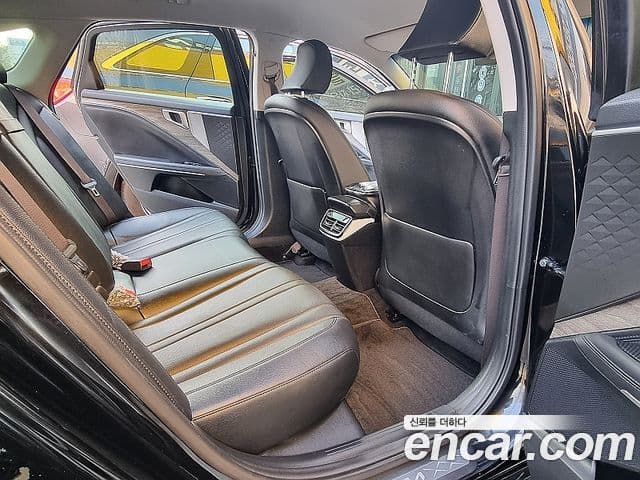 Kia K8 2021 — ფოტო 8/20
