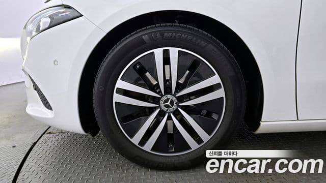 Mercedes-Benz A-Class 2021 — Photo 16/20