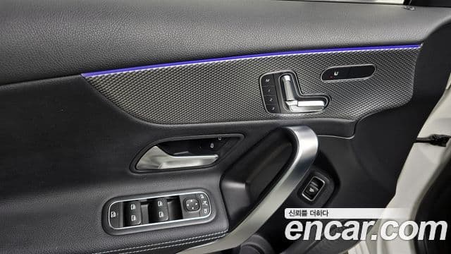 Mercedes-Benz A-Class 2021 — Photo 11/20