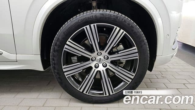 Volvo XC90 2022 — Şəkil 5/20