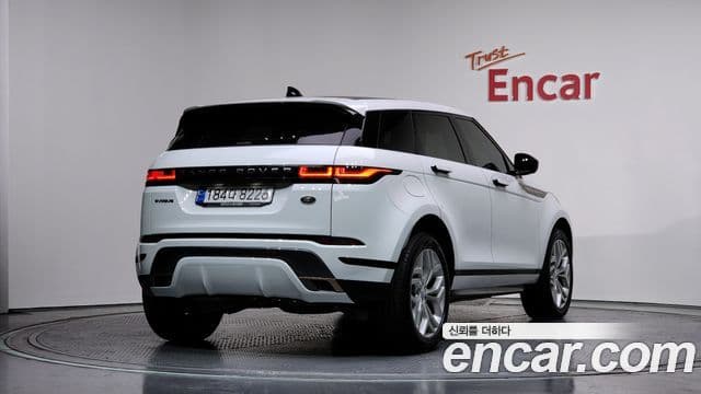 Land Rover Range Rover Evoque 2022 — Photo 12/20