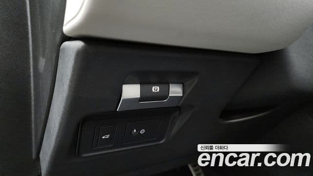 Land Rover Range Rover Evoque 2022 — Photo 4/20