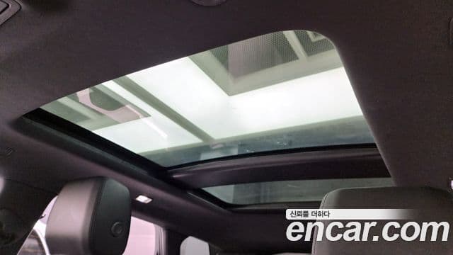Land Rover Range Rover Evoque 2022 — Photo 1/20