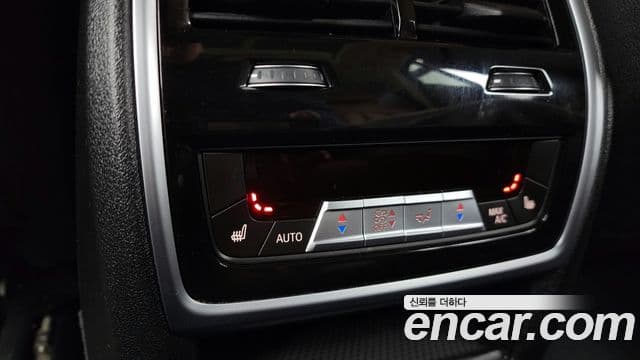 BMW X5 2021 — ფოტო 19/20