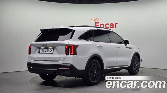 Kia Sorento 2024 — ფოტო 2/20