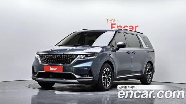 Kia Carnival 2021 — Фото 1/20