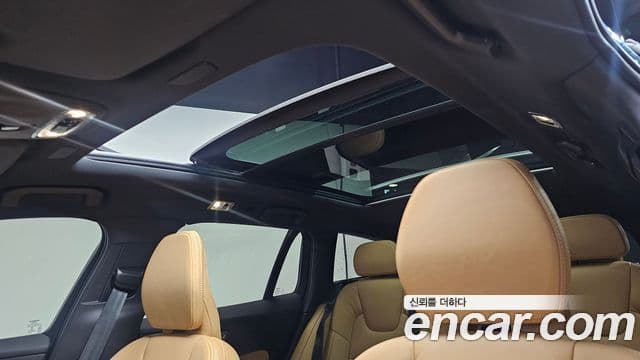Volvo V60 Cross Country 2021 — ფოტო 17/20