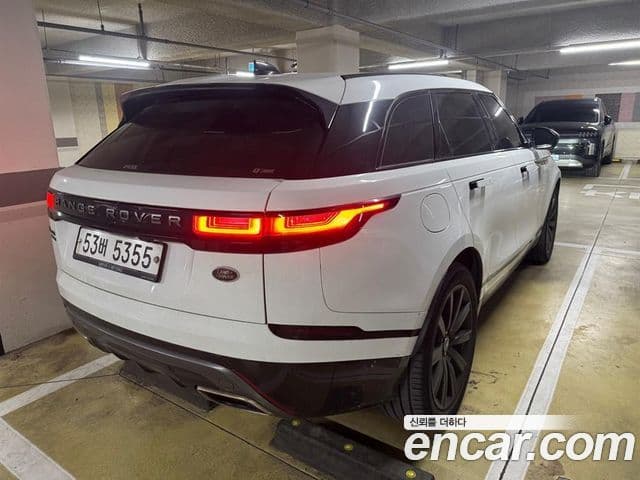 Land Rover Range Rover Velar 2018 — ფოტო 6/20