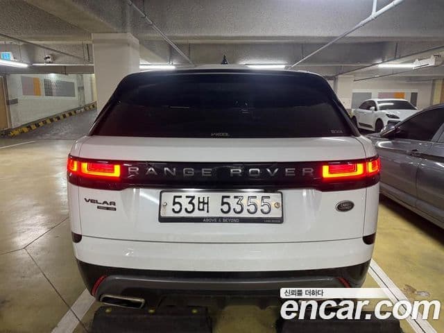 Land Rover Range Rover Velar 2018 — ფოტო 4/20