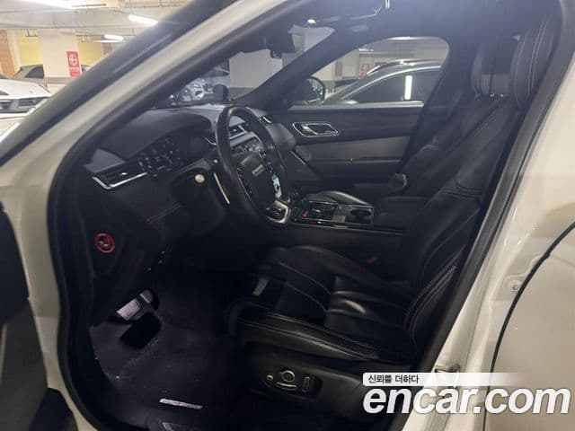 Land Rover Range Rover Velar 2018 — ფოტო 12/20