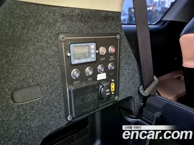 Kia Carnival 2021 — Şəkil 18/20