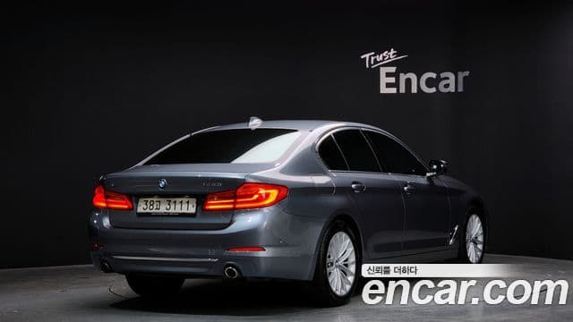 BMW 5 Series 2019 — Şəkil 2/20