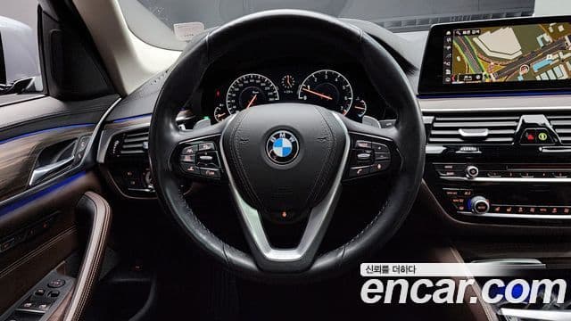 BMW 5 Series 2019 — Şəkil 13/20