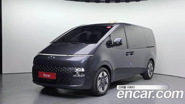 Hyundai Staria 2022 — Фото 1/20