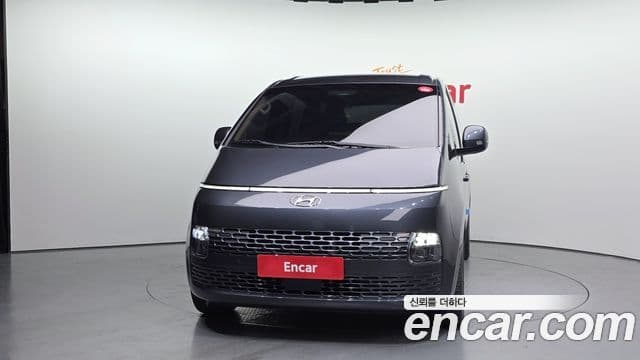 Hyundai Staria 2022 — Фото 3/20