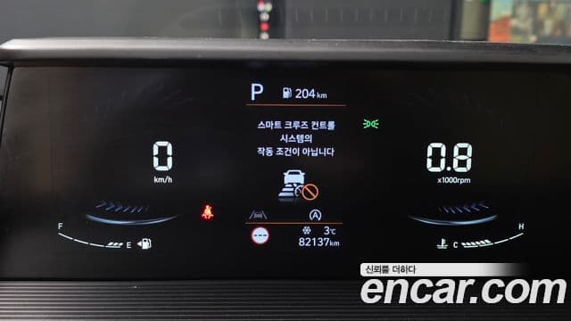 Hyundai Staria 2022 — Фото 8/20