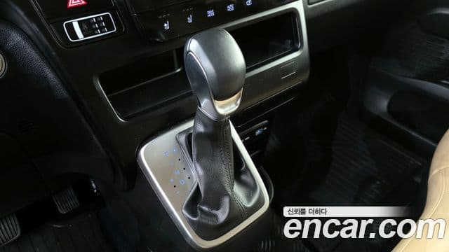 Hyundai Staria 2022 — Фото 9/20