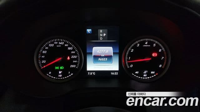 Mercedes-Benz GLC-Class 2019 — ფოტო 7/20