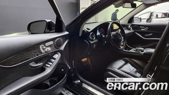 Mercedes-Benz GLC-Class 2019 — ფოტო 9/20