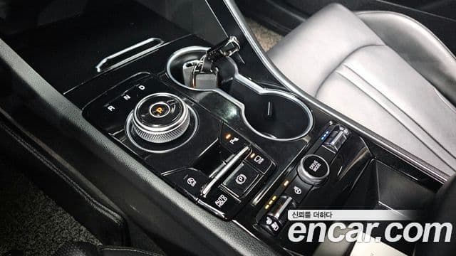 Kia K5 2020 — Şəkil 13/20