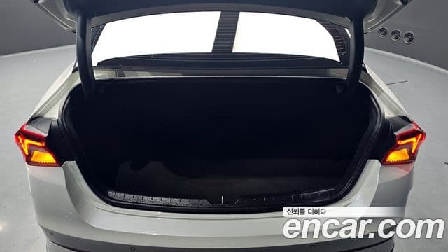 Kia K5 2020 — Şəkil 16/20