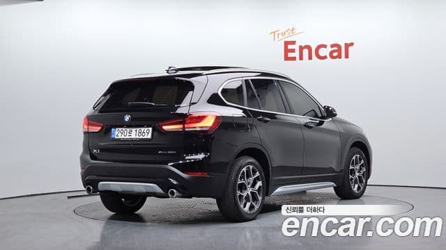 BMW X1 2021 — Şəkil 20/20