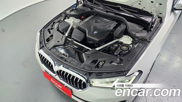 BMW 5 Series 2023 — Şəkil 6/20