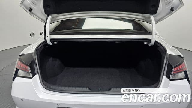 Hyundai Avante 2021 — Şəkil 20/20
