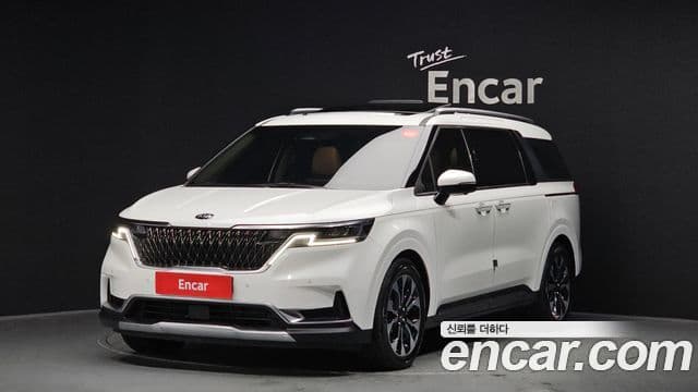 Kia Carnival 2021 — Фото 1/20