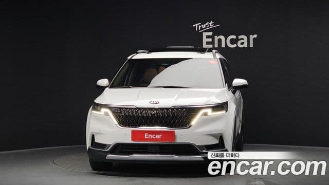 Kia Carnival 2021 — Фото 3/20