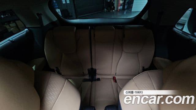 Kia Carnival 2021 — Фото 16/20