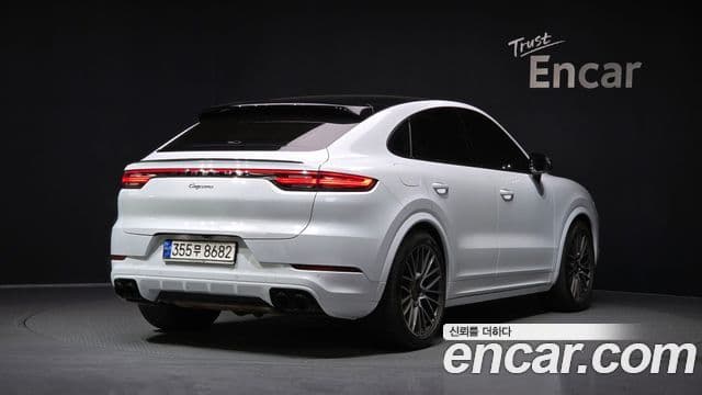 Porsche Cayenne 2022 — Şəkil 16/20