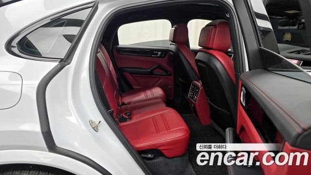Porsche Cayenne 2022 — Şəkil 20/20